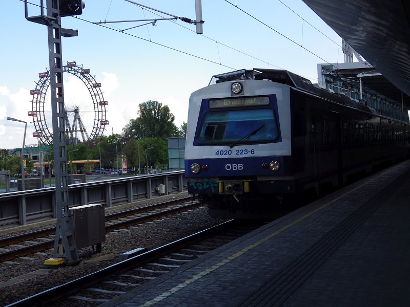 S-Bahnhof Praterstern, Wiener S-Bahn und Wiener Riesenrad 