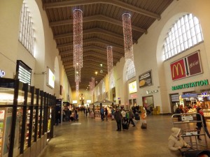 Platz vor dem Stuttgarter Hauptbahnhof nach Weihnachten