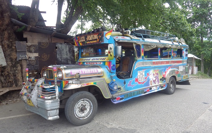 typischer Jeepney in Cebu City